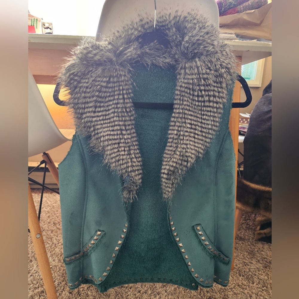 Montana Co Teal Faux Fur Trimmed Vest